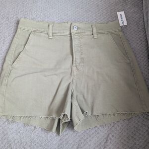 Old Navy Tan Cargo Shorts Durable Design
